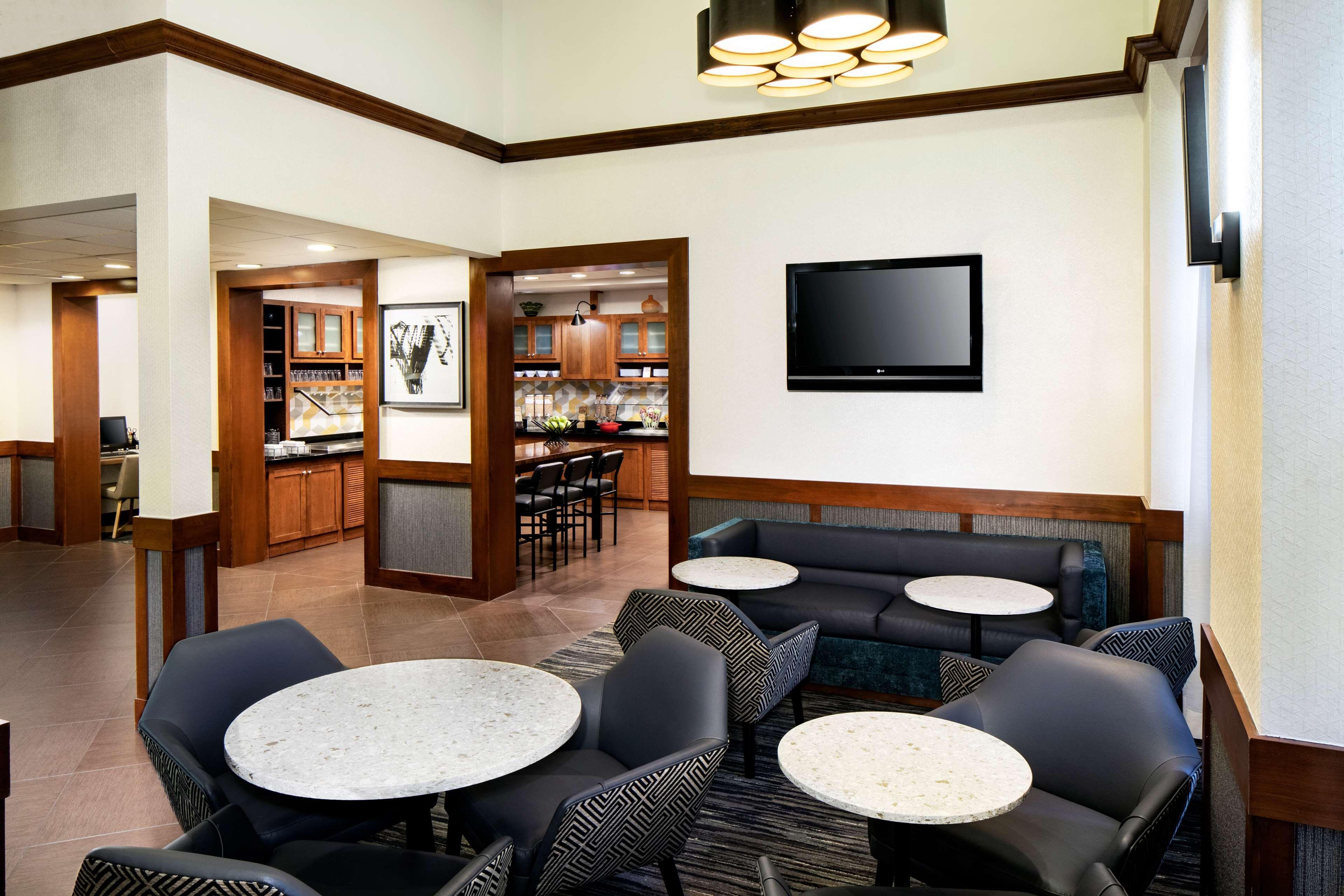 Hotel Hyatt Place Roanoke Airport / Valley View Mall Extérieur photo