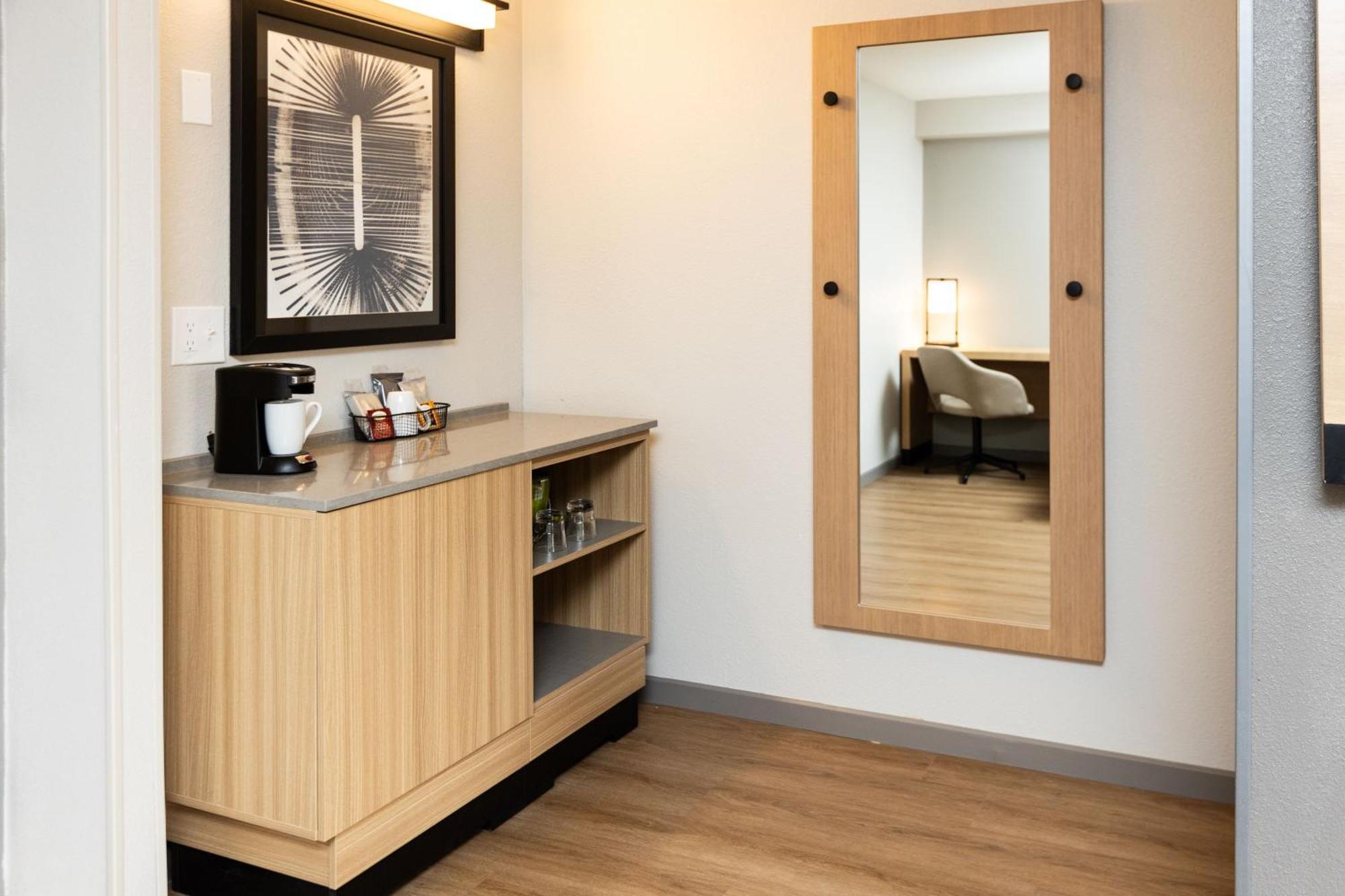 Hotel Hyatt Place Roanoke Airport / Valley View Mall Extérieur photo