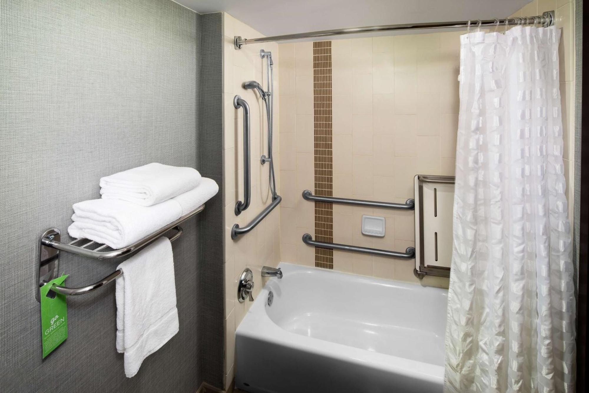 Hotel Hyatt Place Roanoke Airport / Valley View Mall Extérieur photo