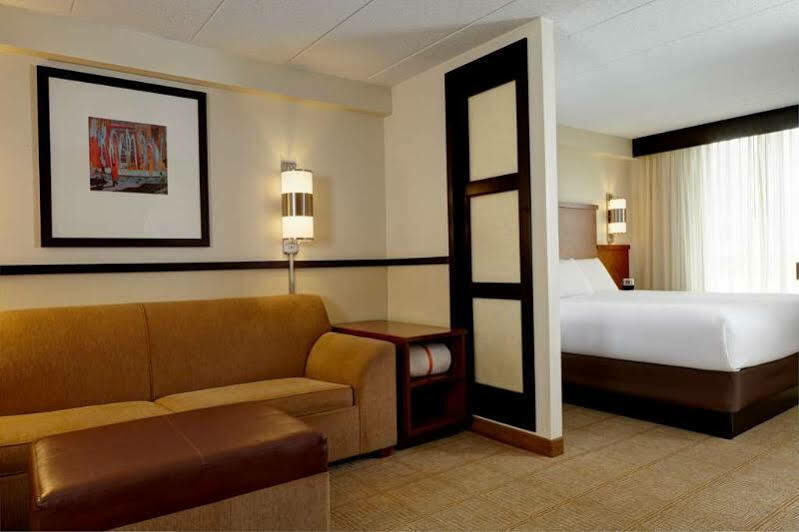 Hotel Hyatt Place Roanoke Airport / Valley View Mall Extérieur photo